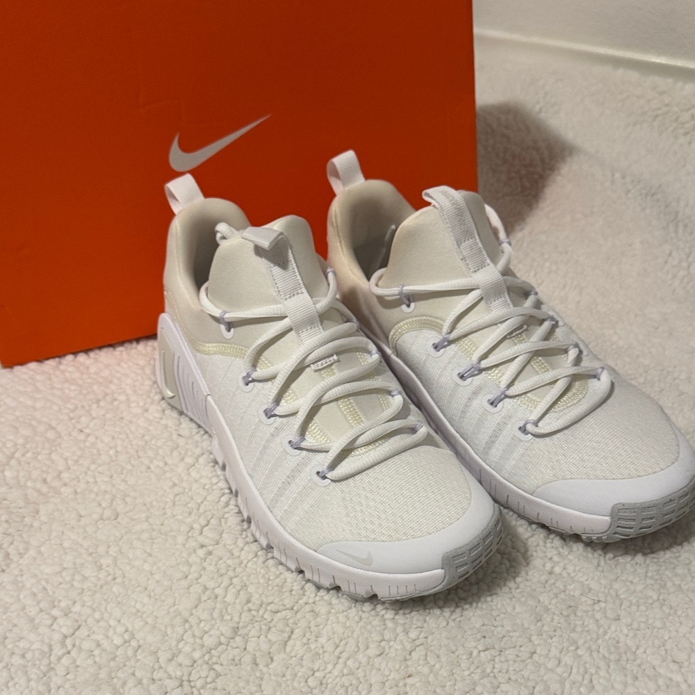 Nike Matcon 6 women’s shoes